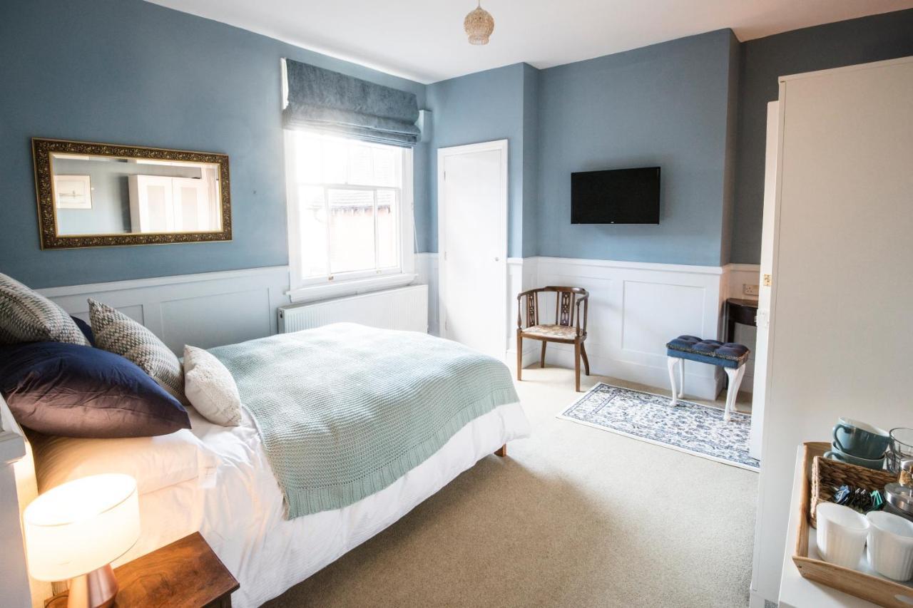 Bournville House & Cafe Bed & Breakfast Birmingham